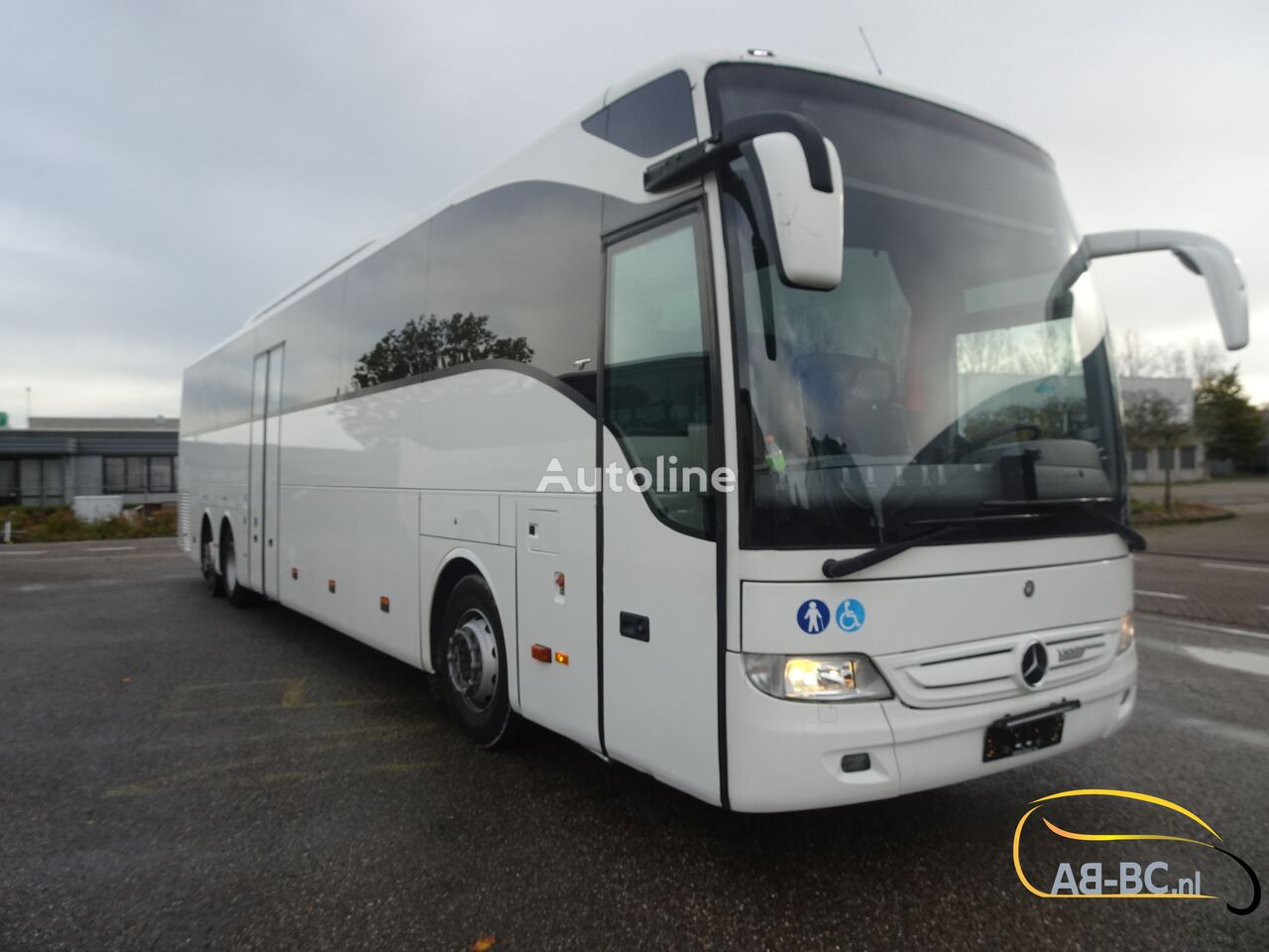 Autokar Turystyczny Mercedes Benz Tourismo 17 RHD 57 Seats Euro 6 Na