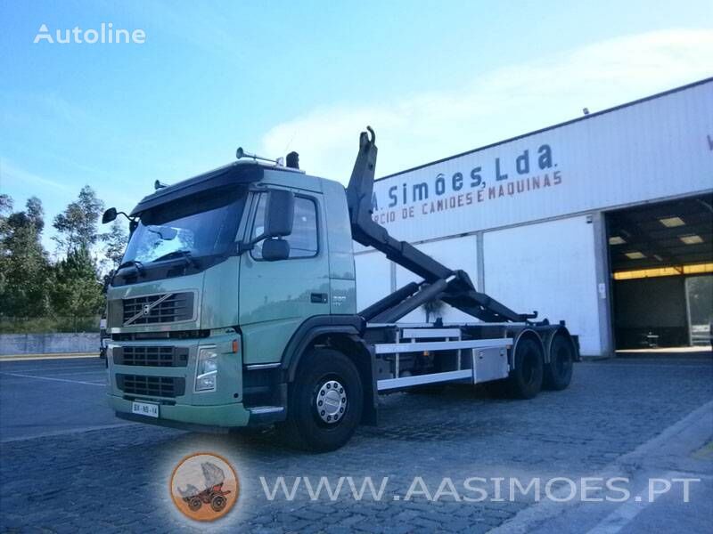 ciężarówka do przewozu kontenerów Volvo FM330