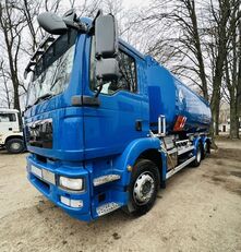 ciężarówka do przewozu paliw MAN TGS 26.400 паливовоз цистерна Свіжий Синій