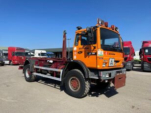 ciężarówka hakowiec Renault MIDLINER M210.14 4X4 hákový naťahovač kontajnerov EURO 2, manuál