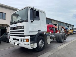 ciężarówka podwozie DAF 95.360