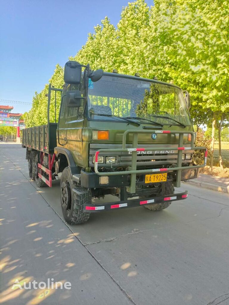 ciężarówka wojskowa Dongfeng Army Retired Troop Truck From China