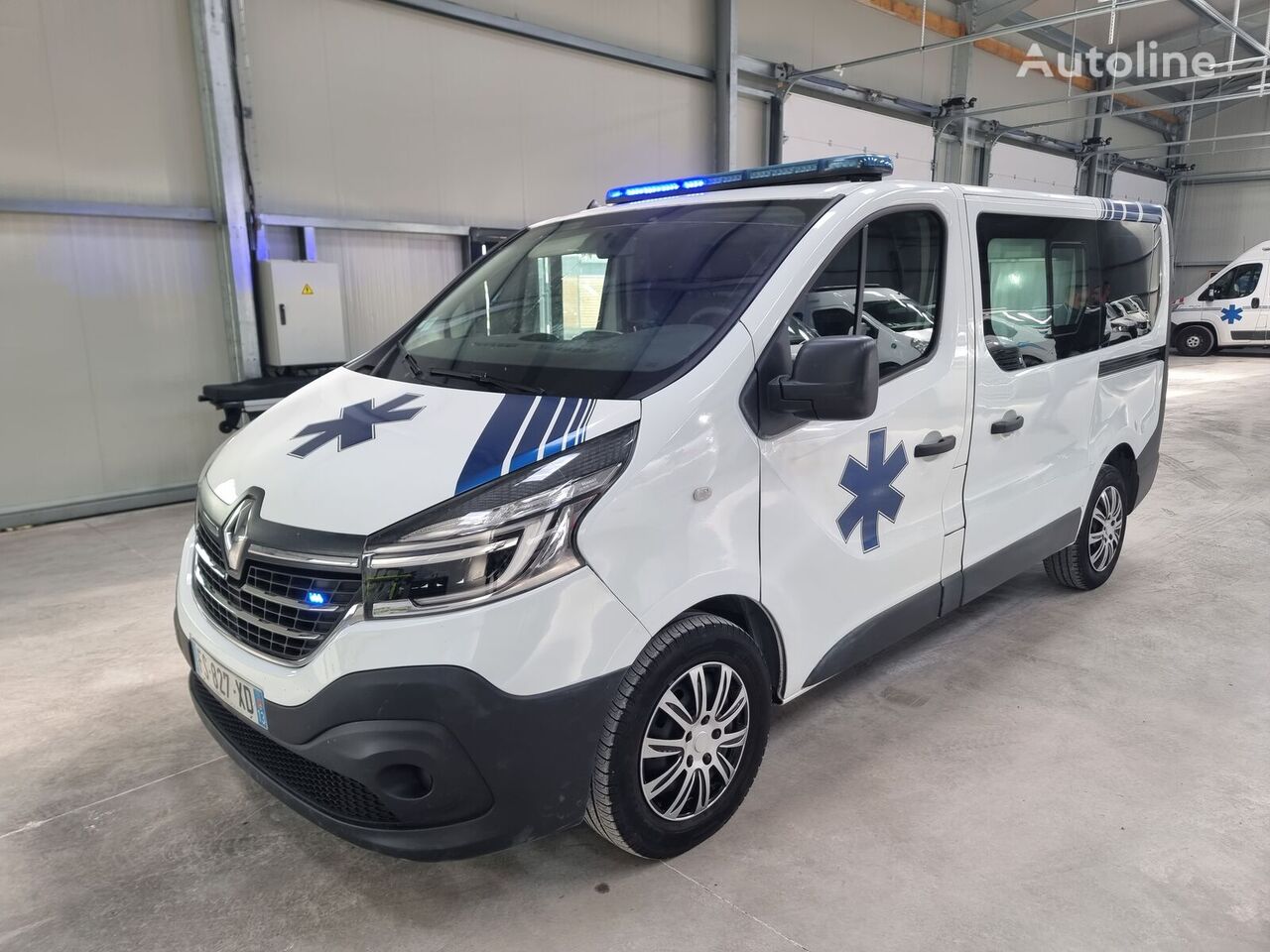 ambulans Renault TRAFIC AUTO 2020 135 000 KM