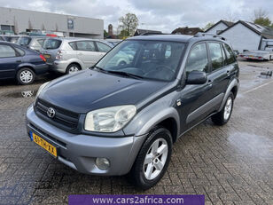 SUV Toyota RAV4 2.0